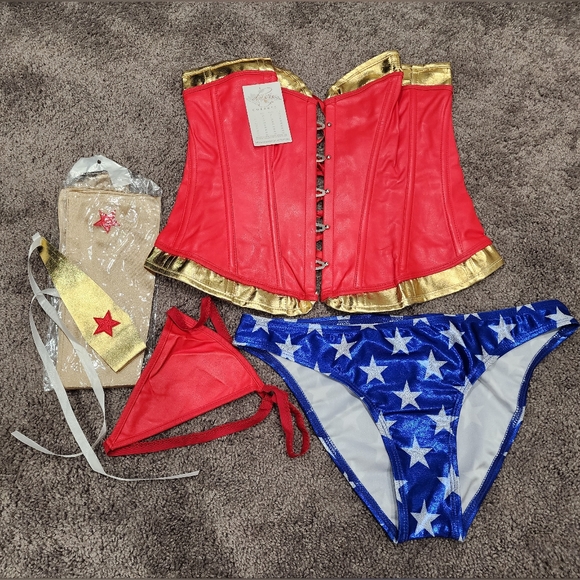Wonder woman Halloween Costume. Size medium. - Picture 3 of 7